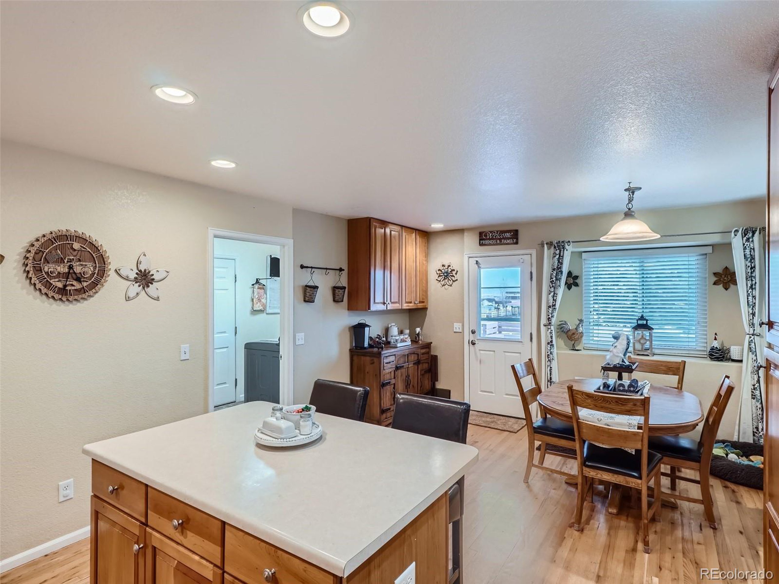 16467 Indian Hill St