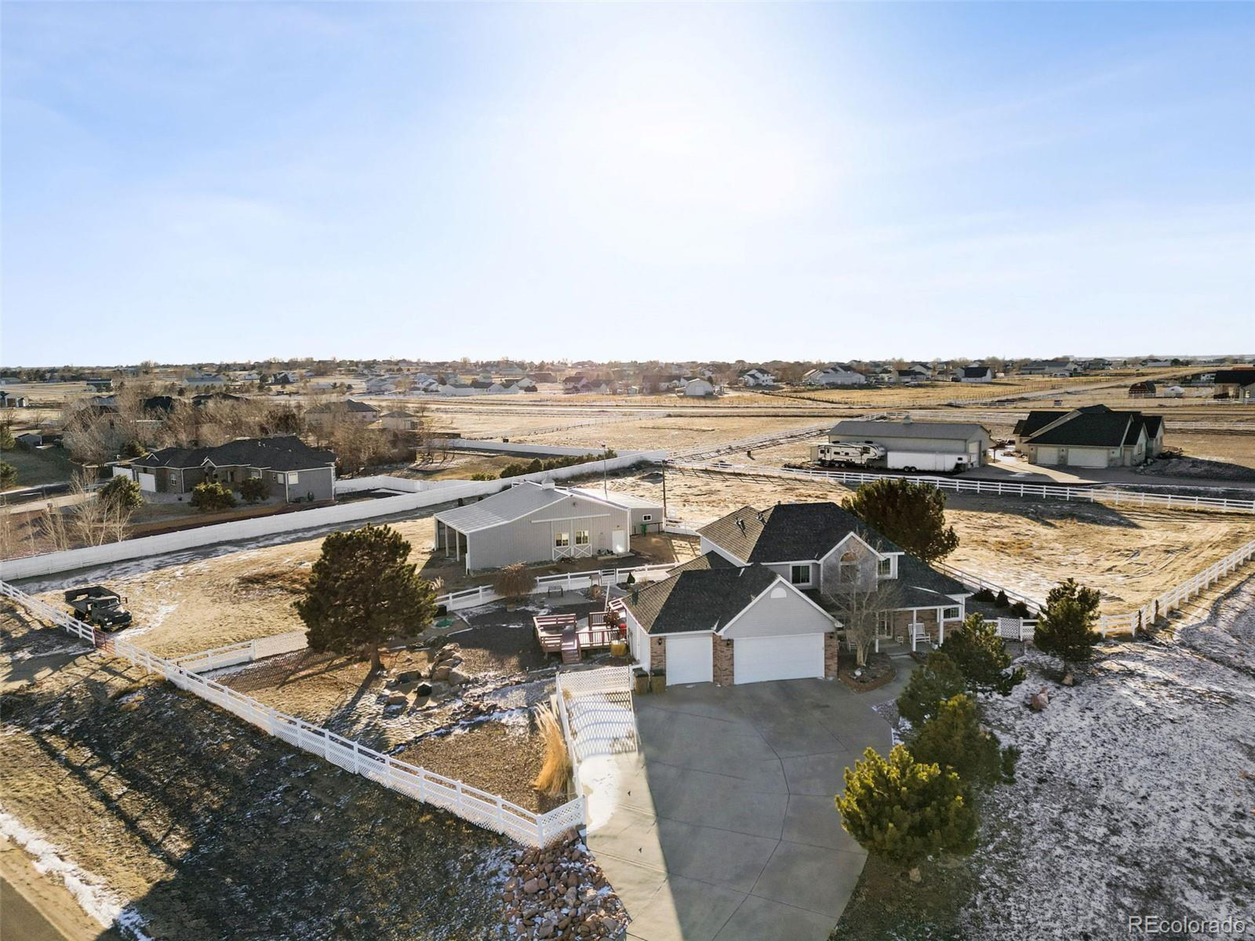 16467 Indian Hill St