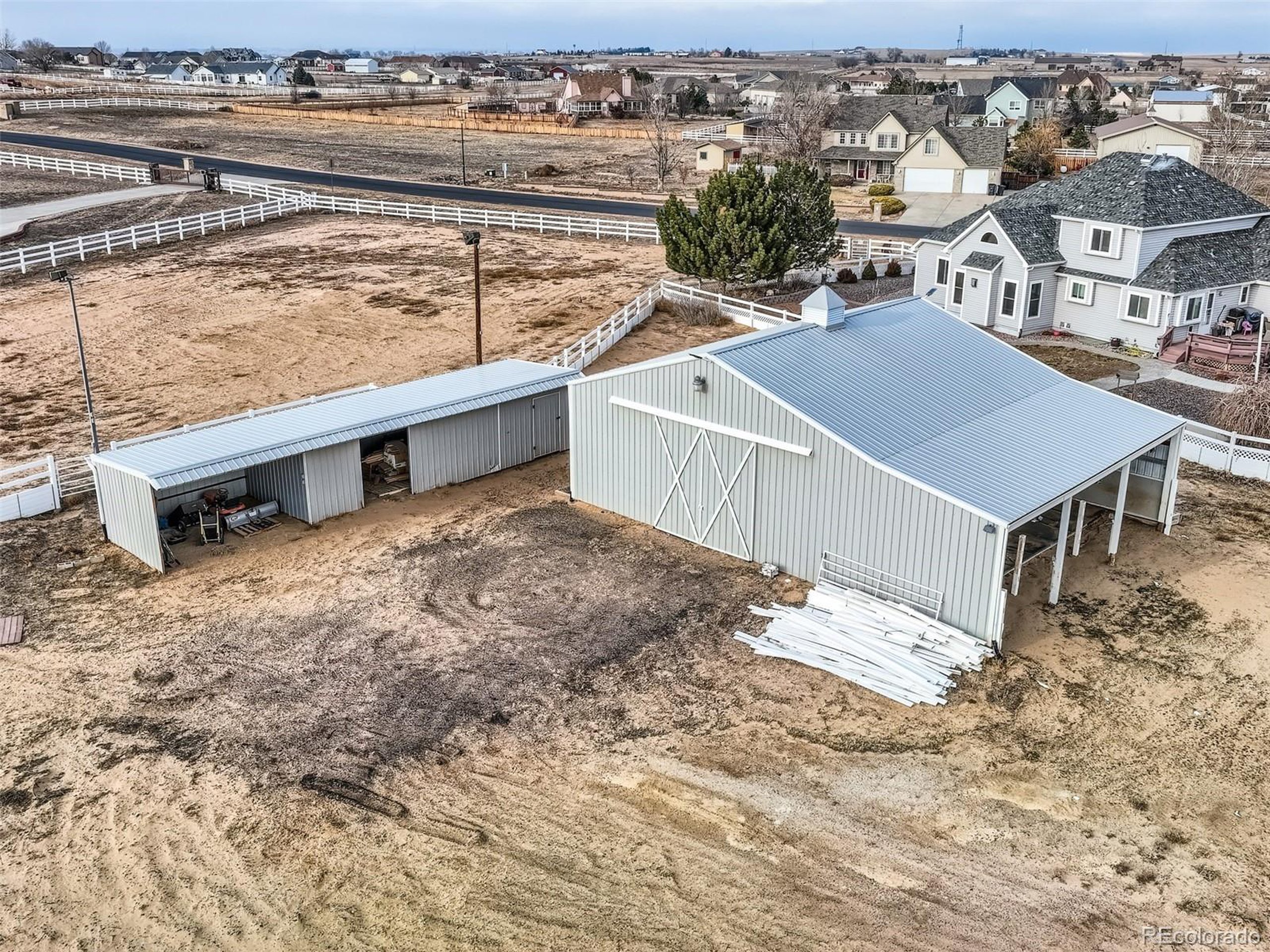 16467 Indian Hill St