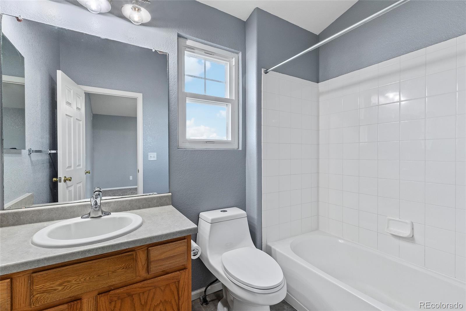 20482 E Villanova Place