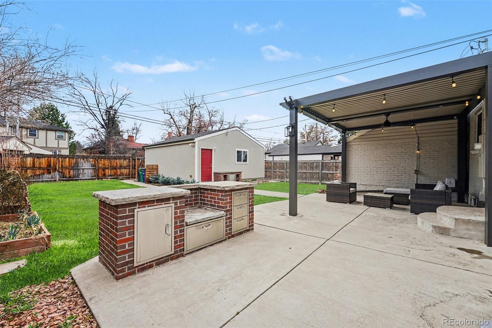 1212 Magnolia Street