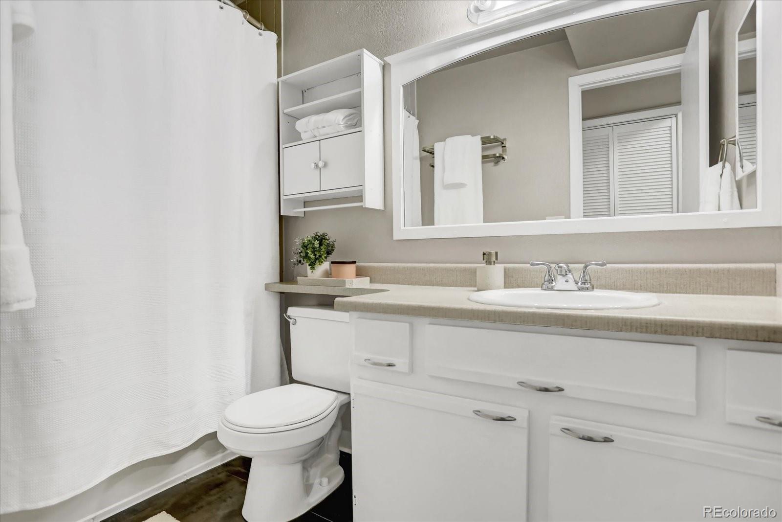 4760 S Wadsworth Boulevard Unit: E204
