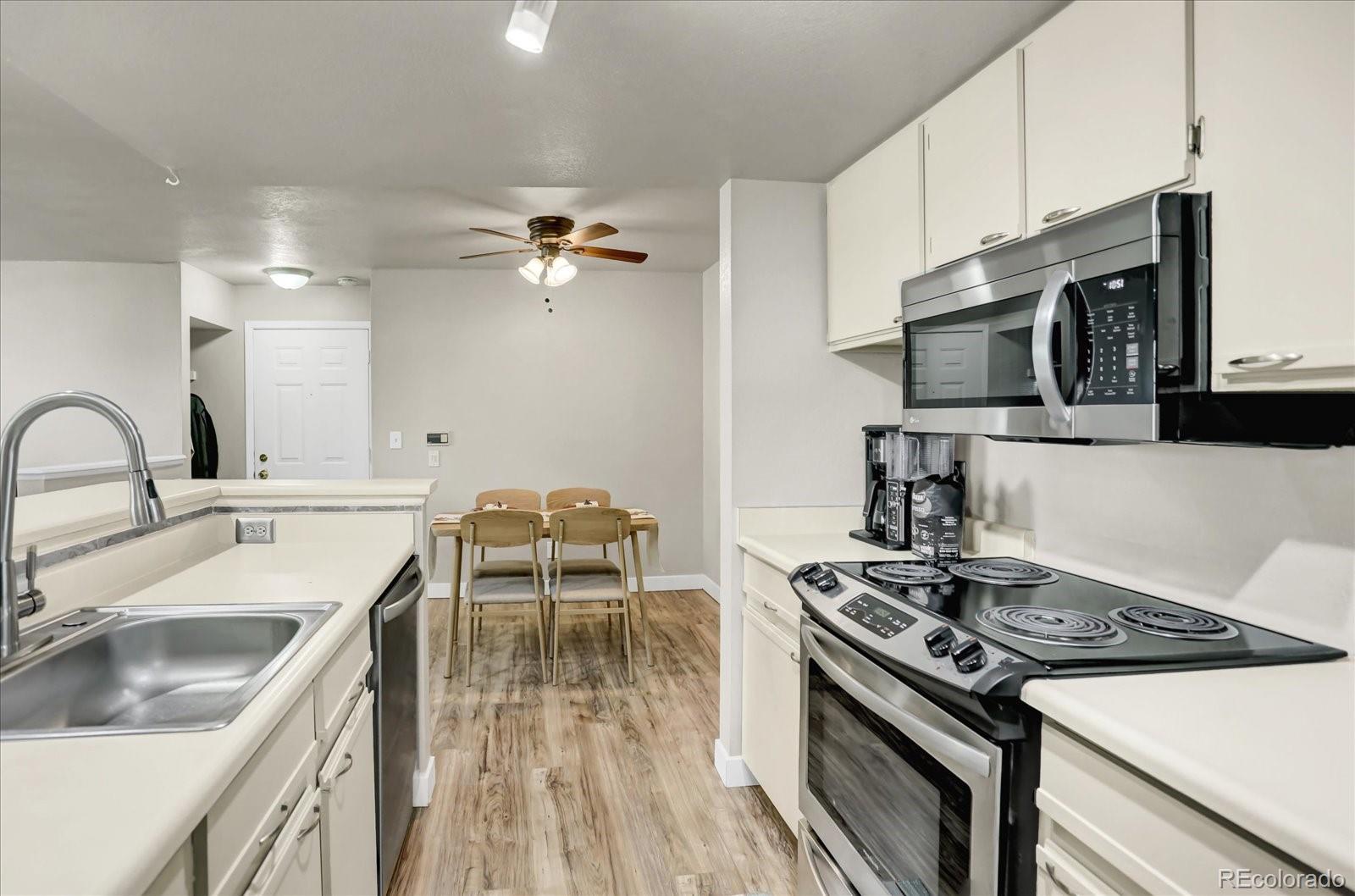 4760 S Wadsworth Boulevard Unit: E204
