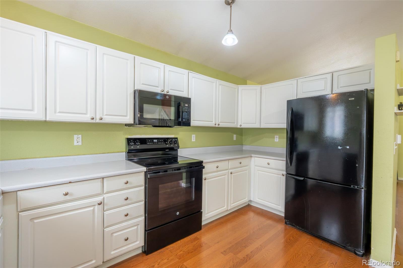 13382 Mariposa Court