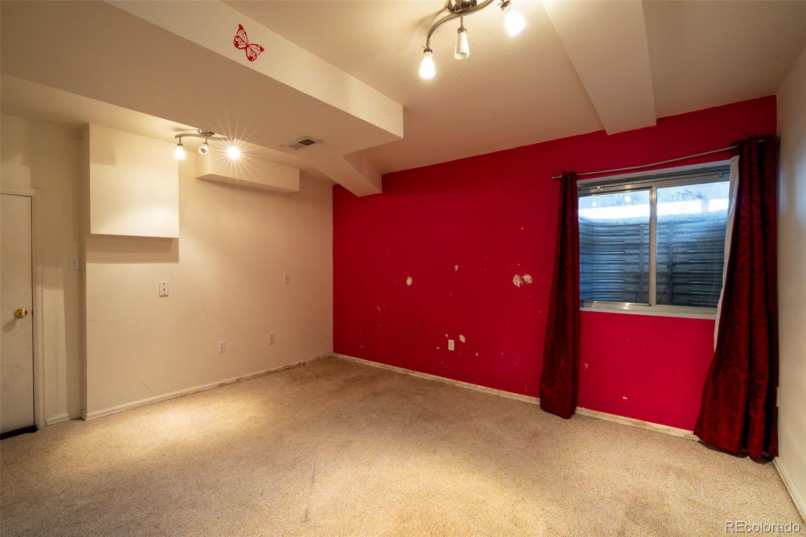 13382 Mariposa Court