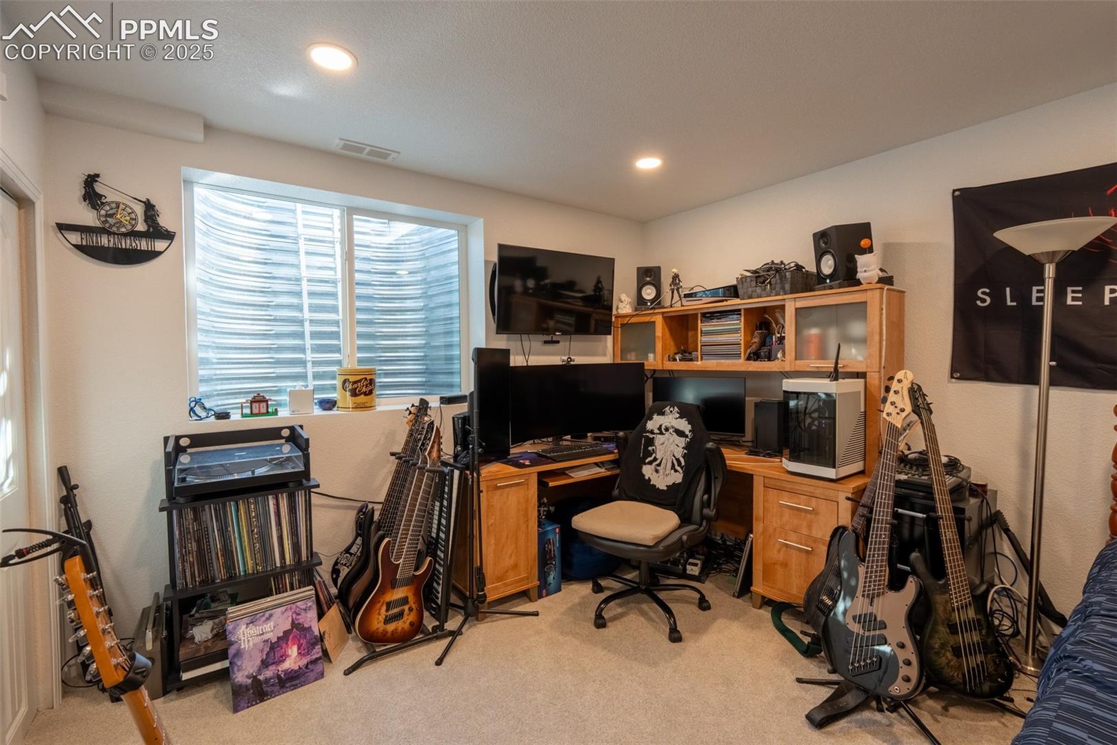 15619 Kitchener Way