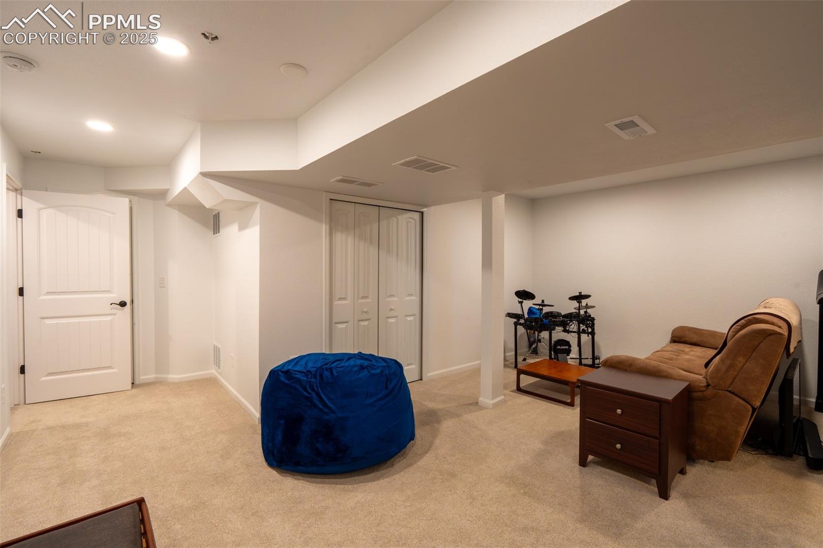 15619 Kitchener Way