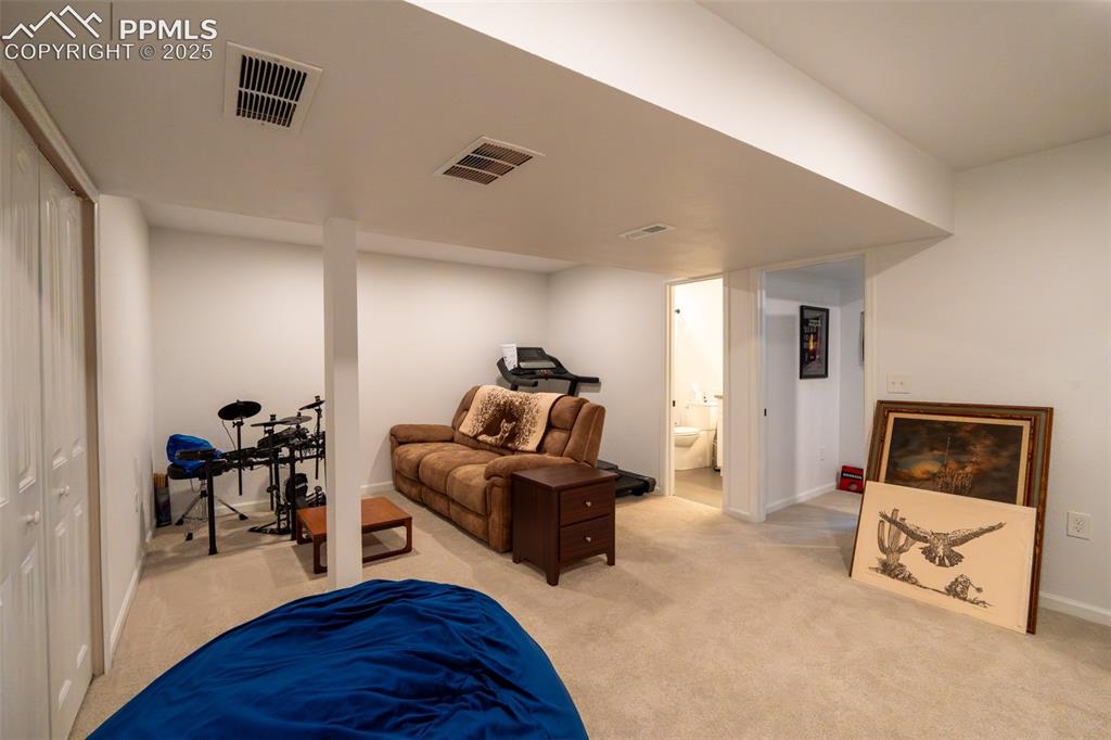 15619 Kitchener Way