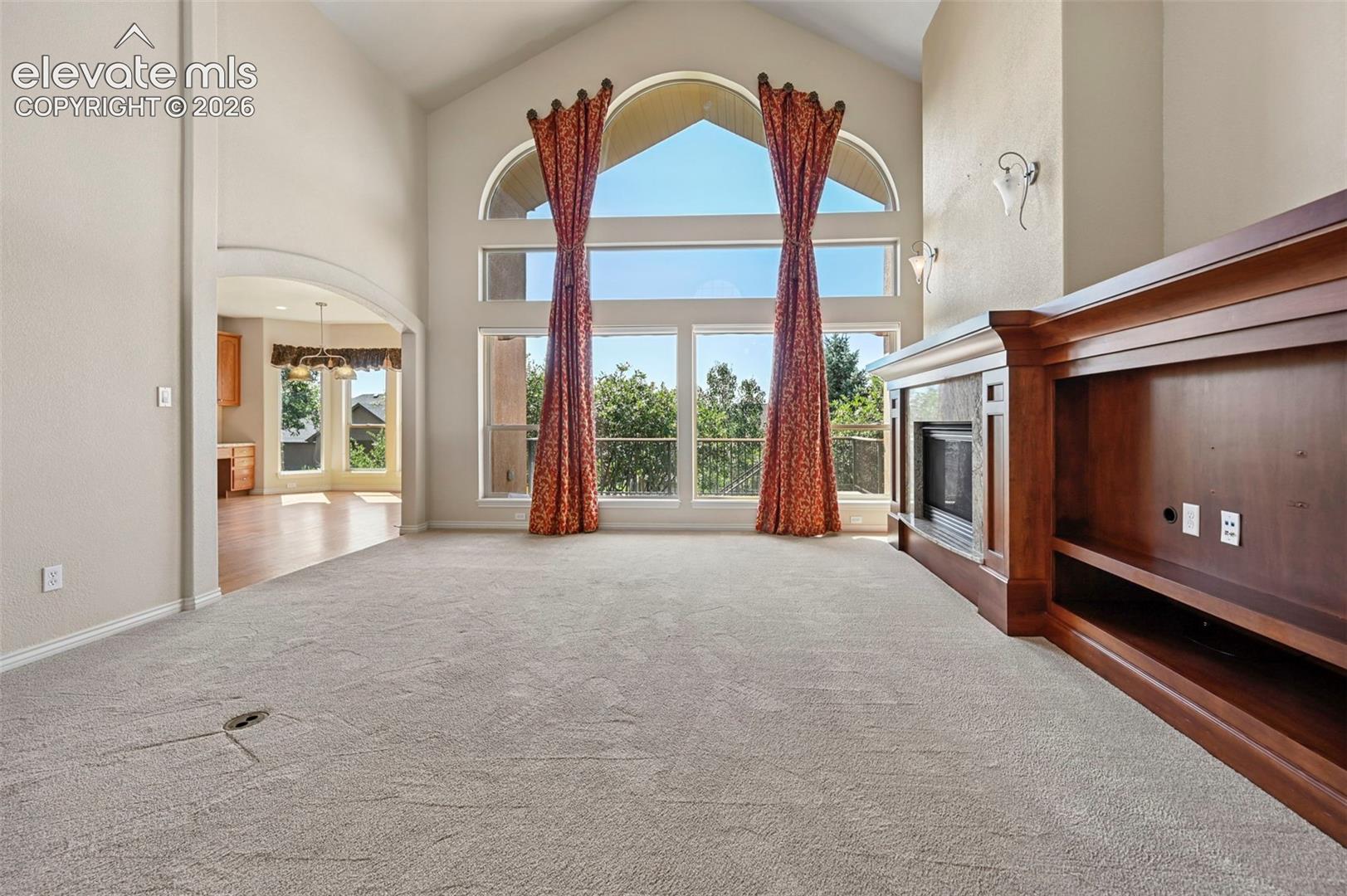 1825 Bridle Oaks Lane