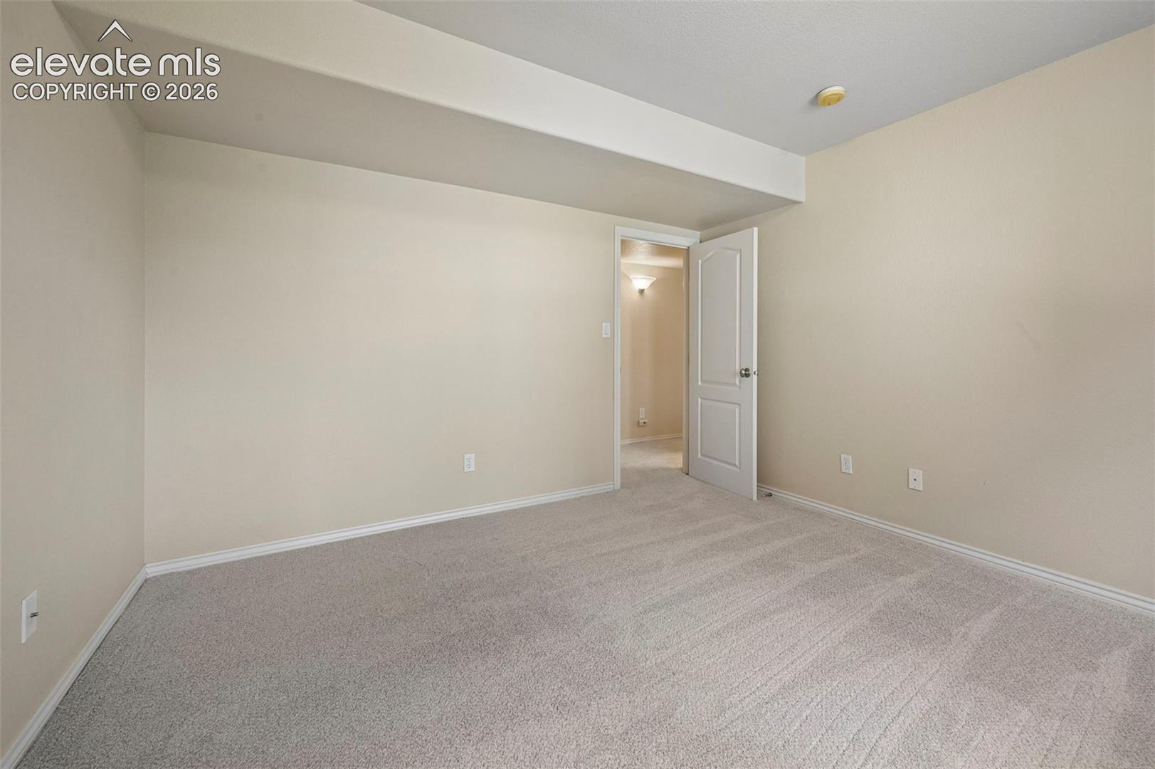 1825 Bridle Oaks Lane