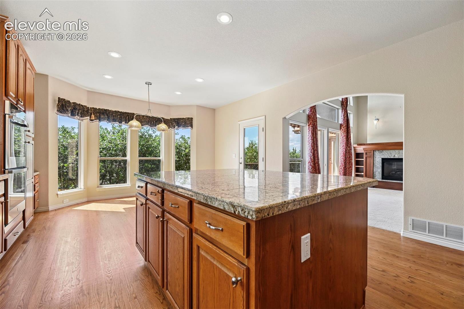 1825 Bridle Oaks Lane