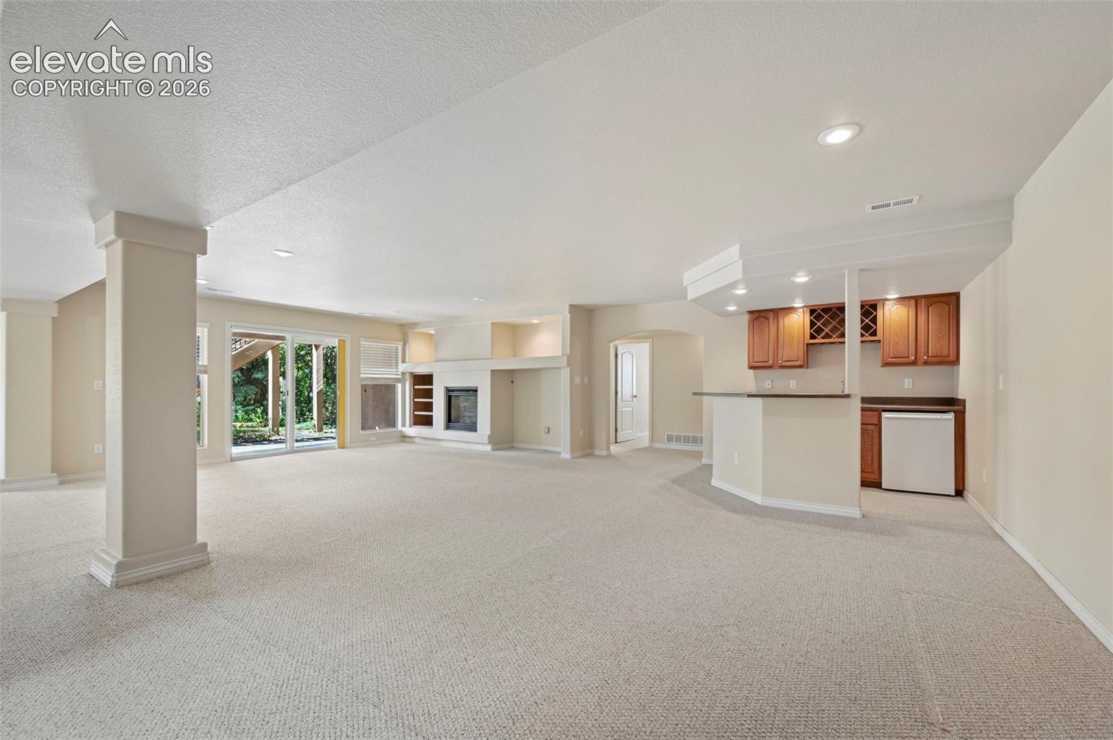 1825 Bridle Oaks Lane