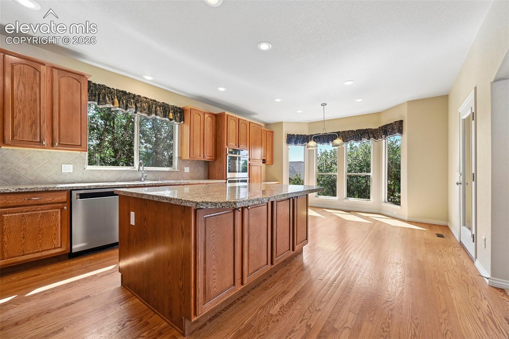 1825 Bridle Oaks Lane