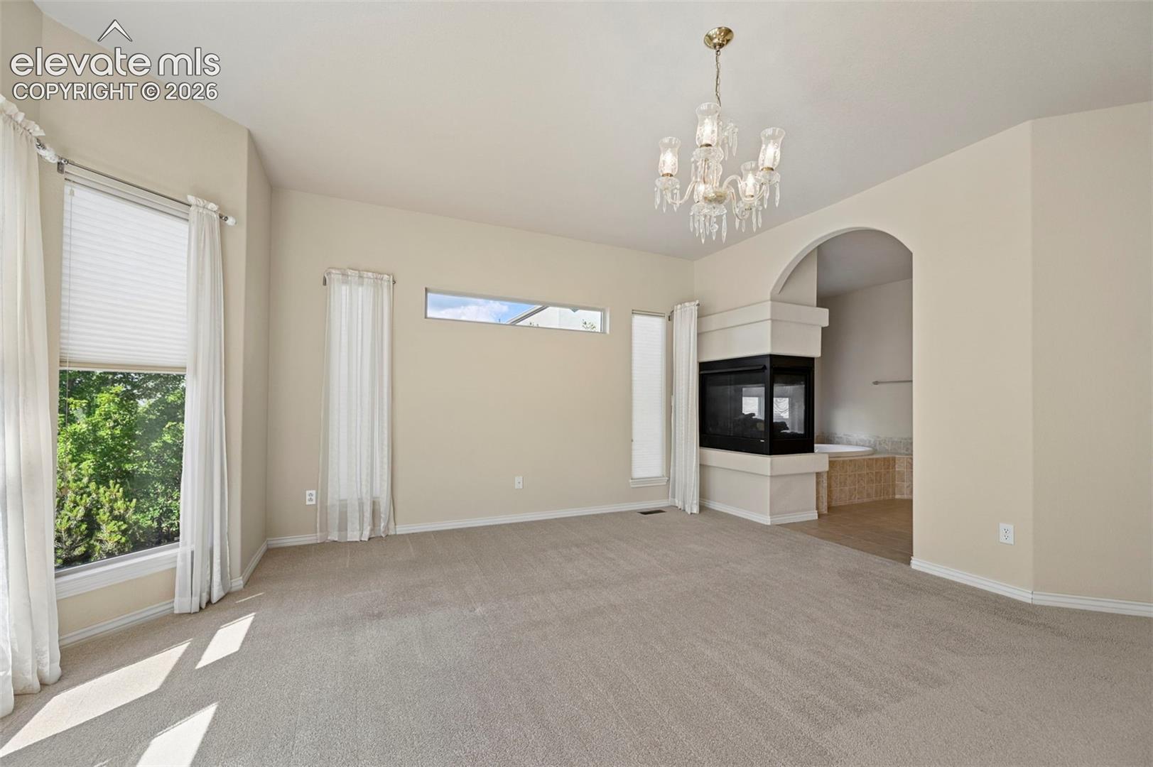 1825 Bridle Oaks Lane