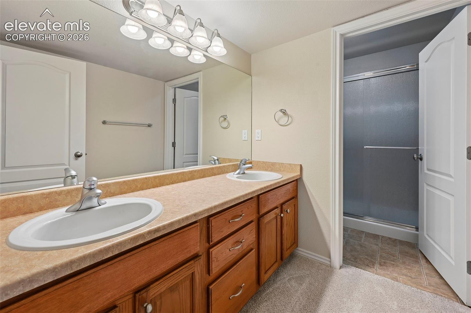 1825 Bridle Oaks Lane