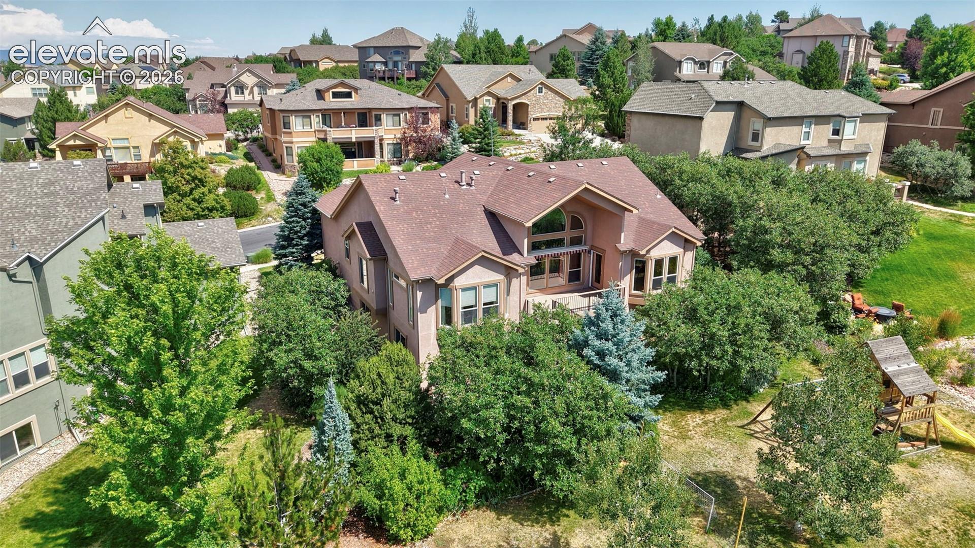 1825 Bridle Oaks Lane