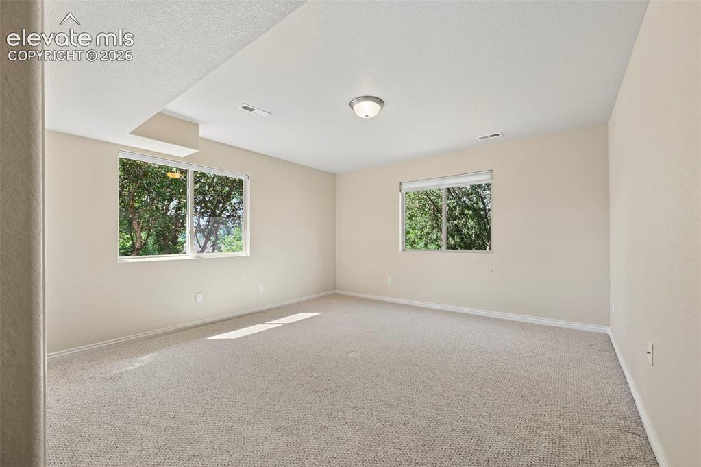 1825 Bridle Oaks Lane