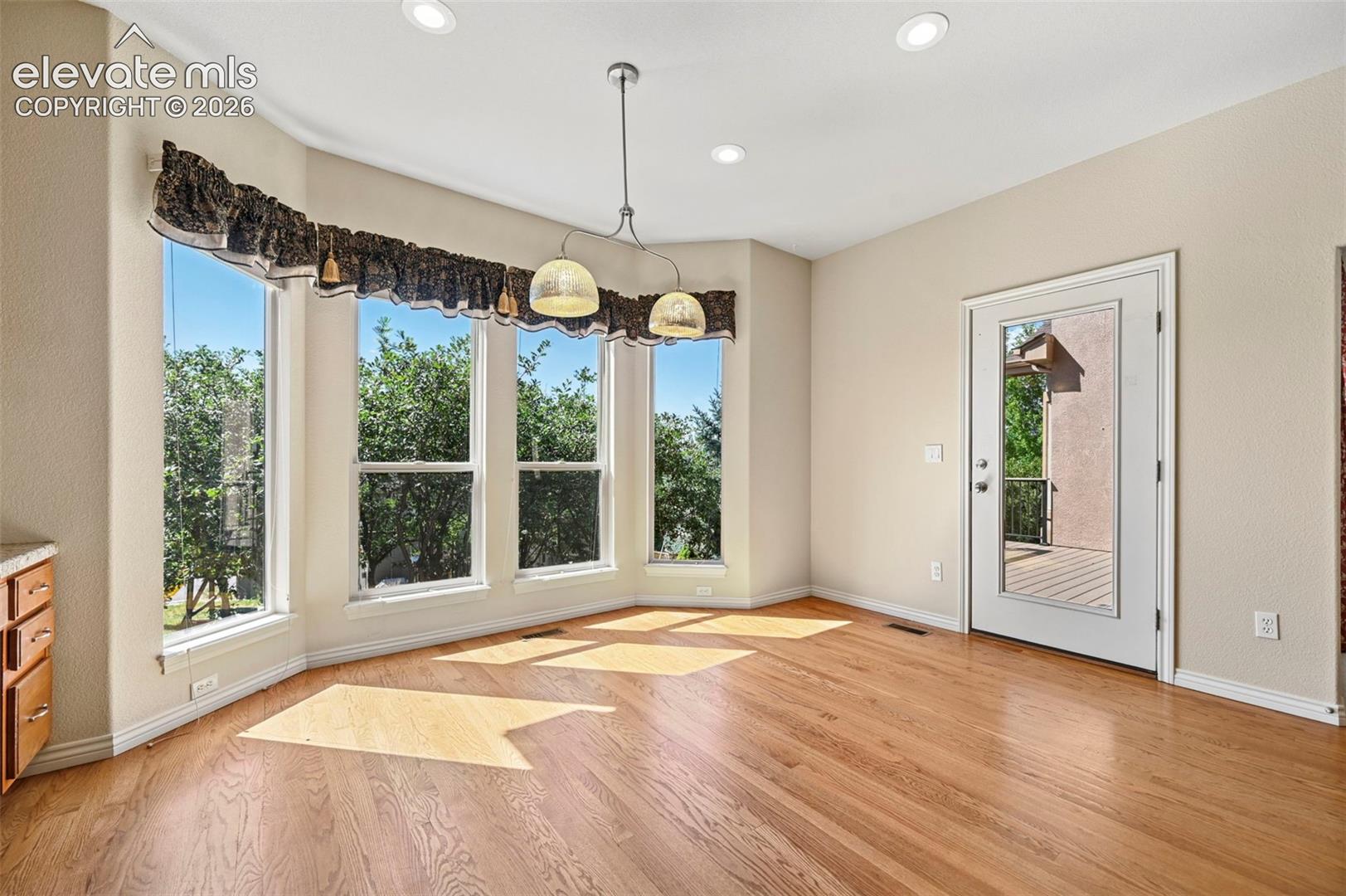 1825 Bridle Oaks Lane