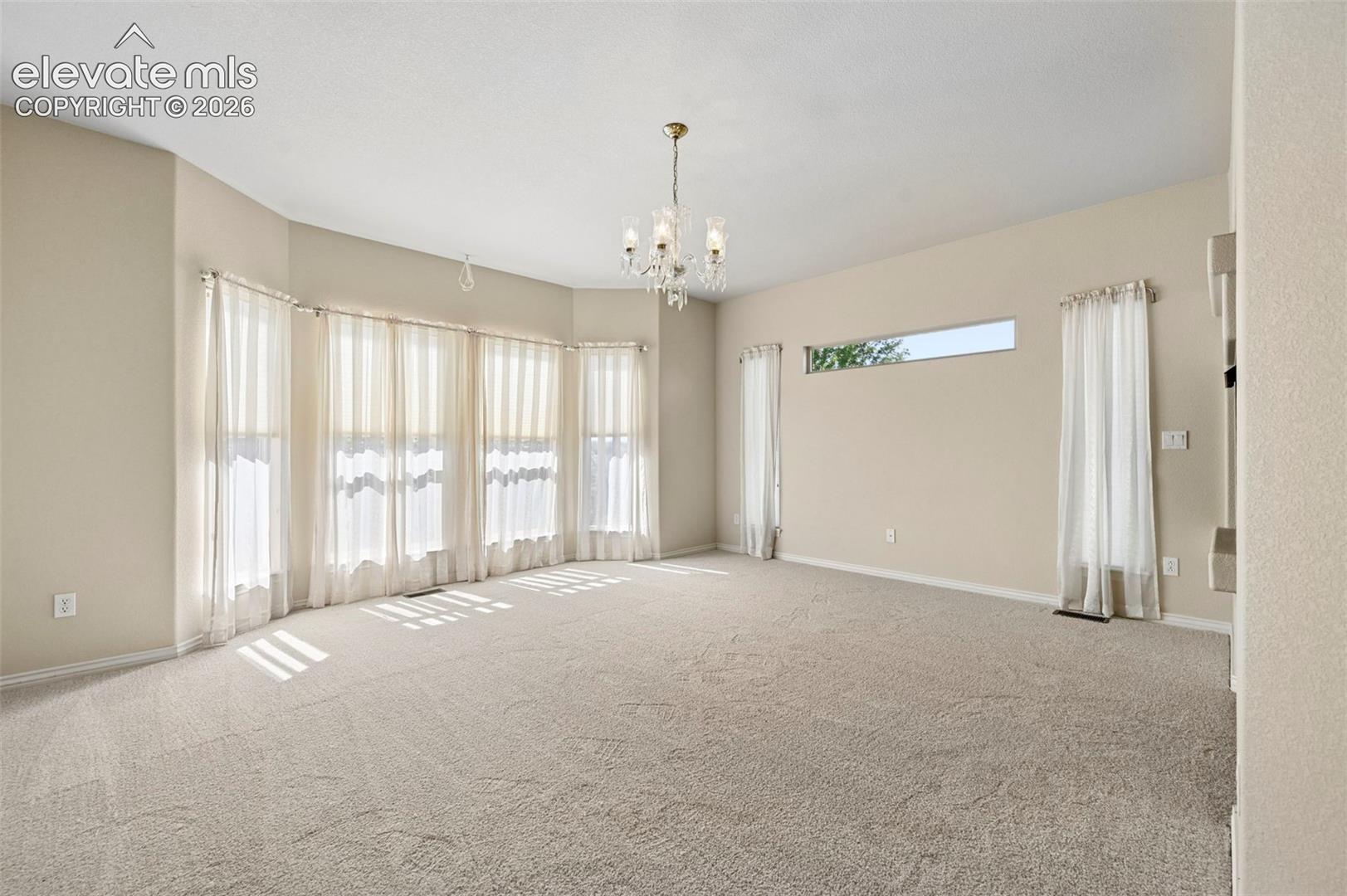 1825 Bridle Oaks Lane