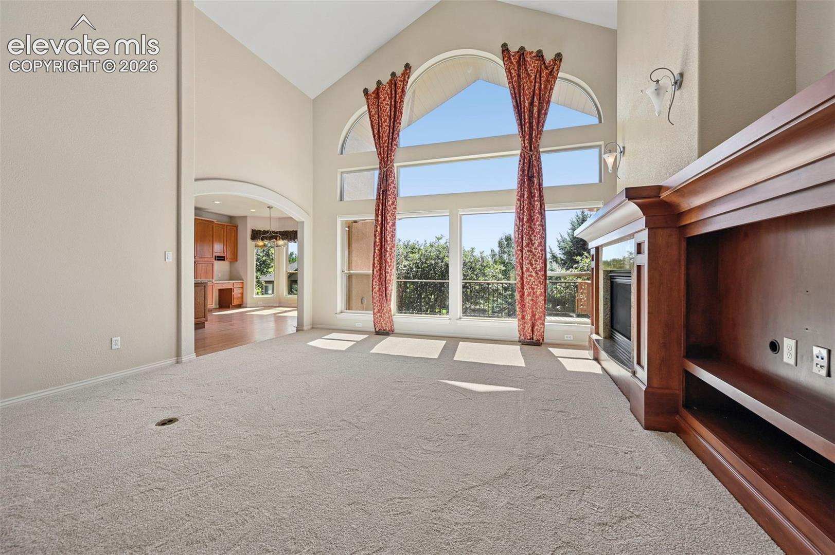 1825 Bridle Oaks Lane