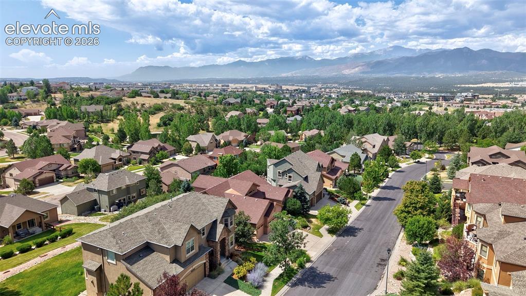 1825 Bridle Oaks Lane
