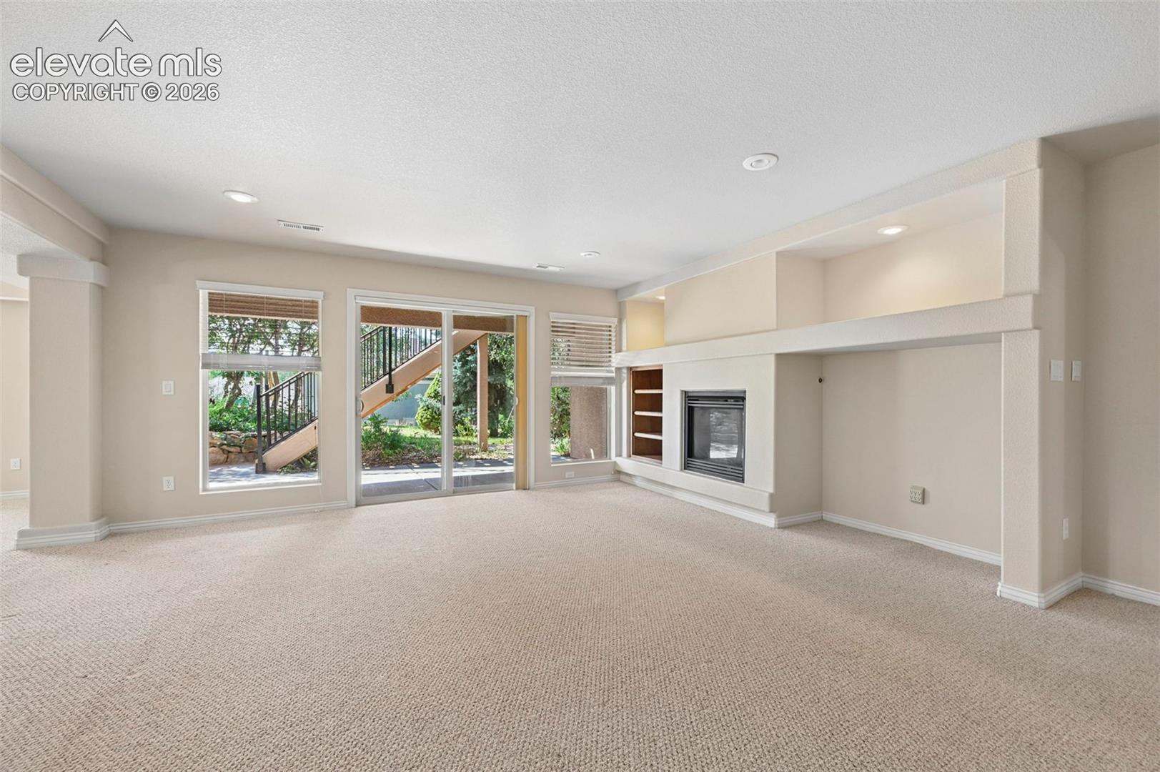 1825 Bridle Oaks Lane