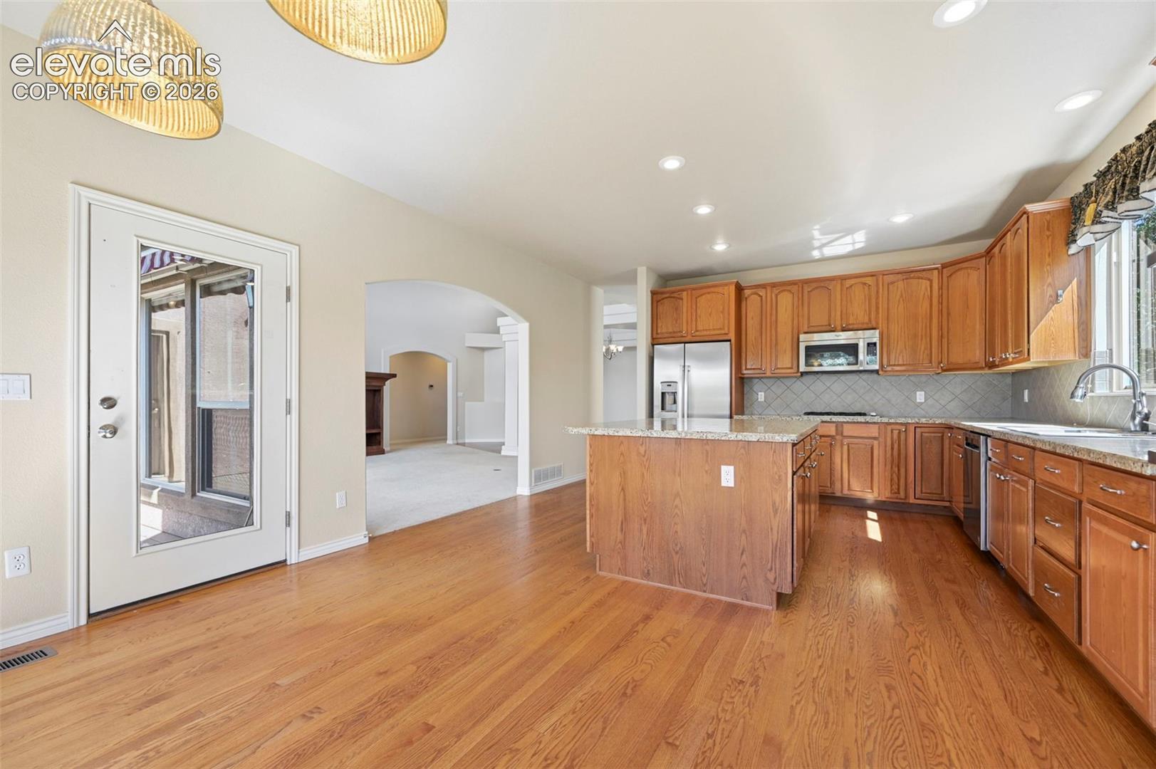 1825 Bridle Oaks Lane