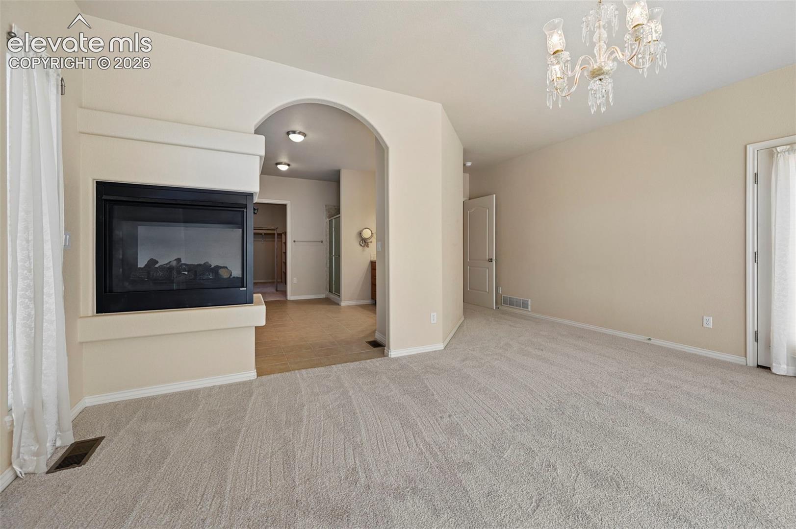 1825 Bridle Oaks Lane