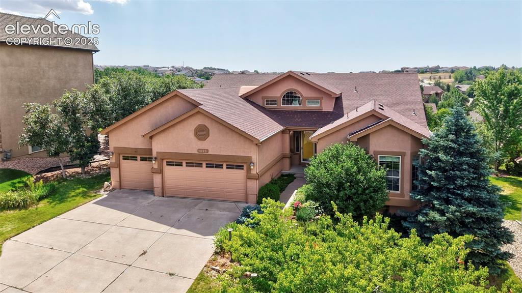1825 Bridle Oaks Lane