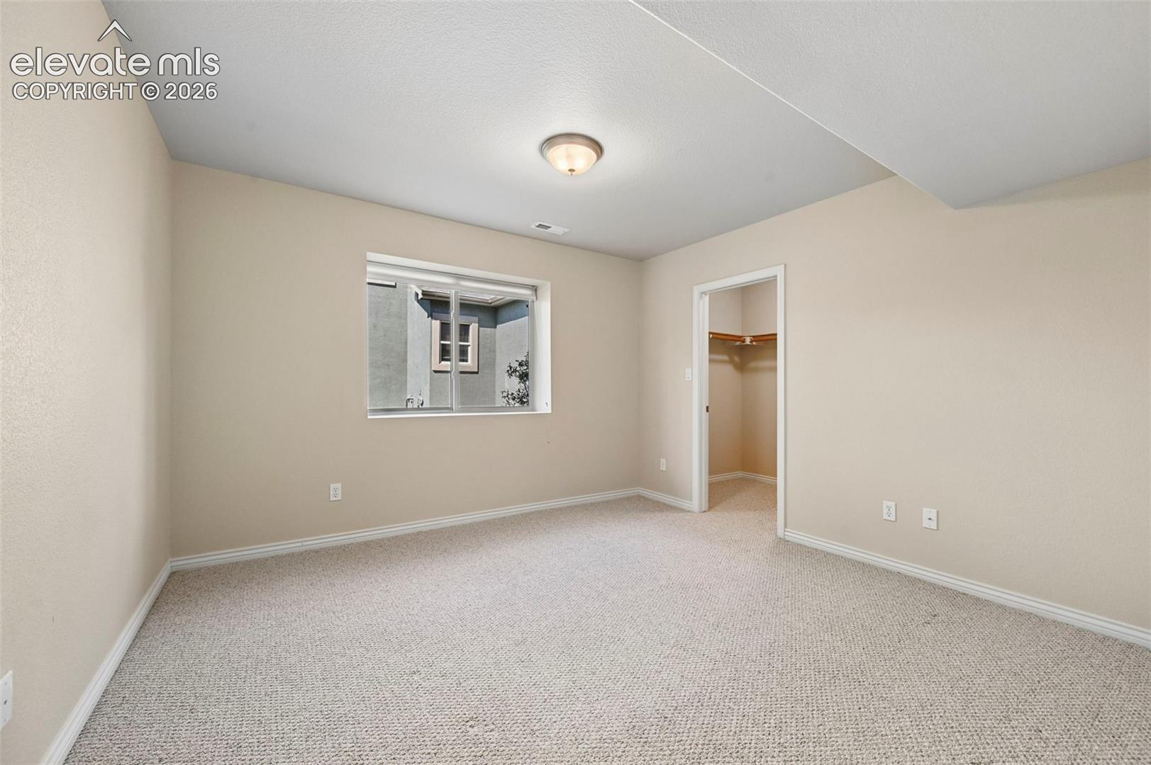 1825 Bridle Oaks Lane