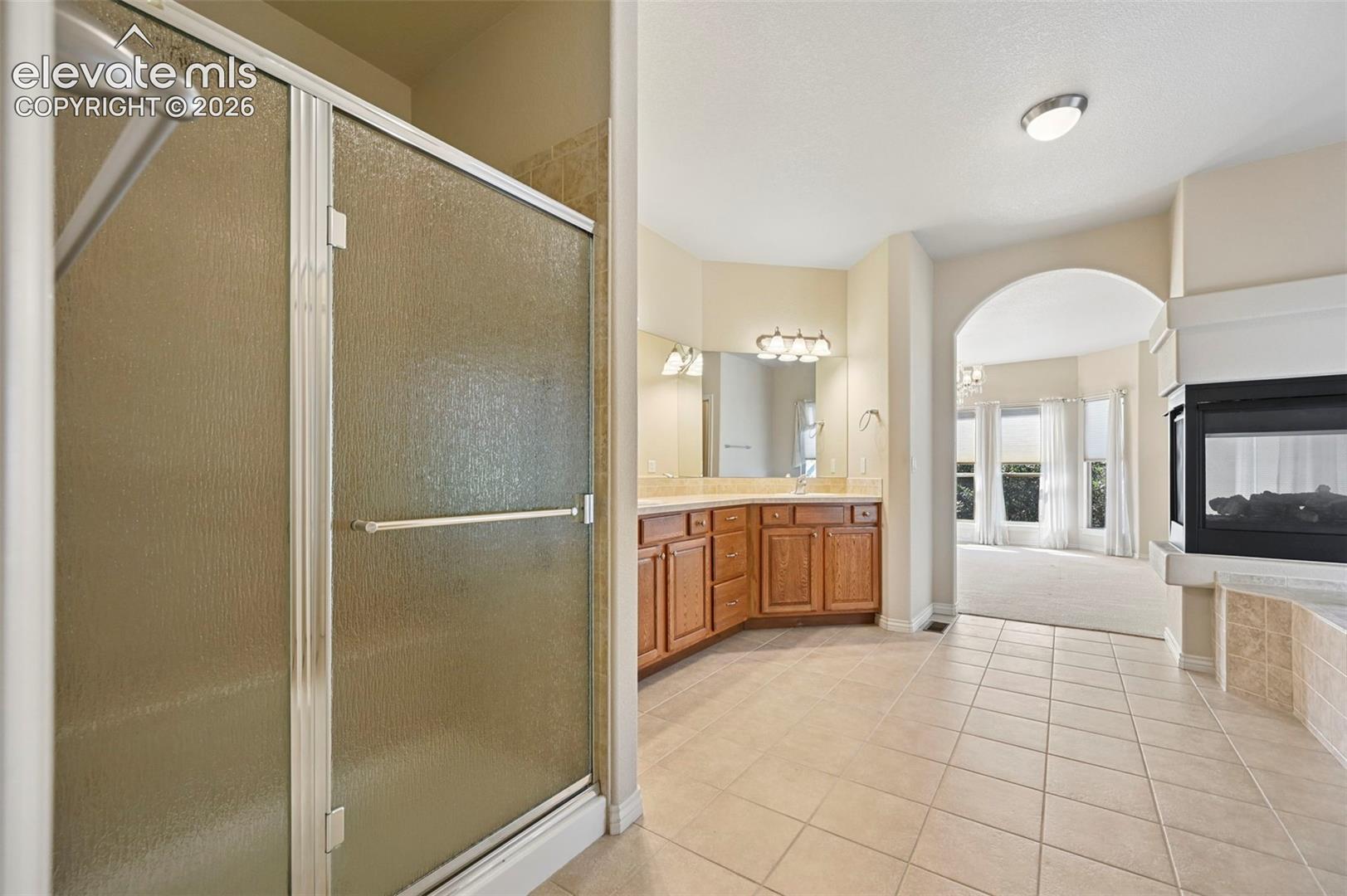 1825 Bridle Oaks Lane