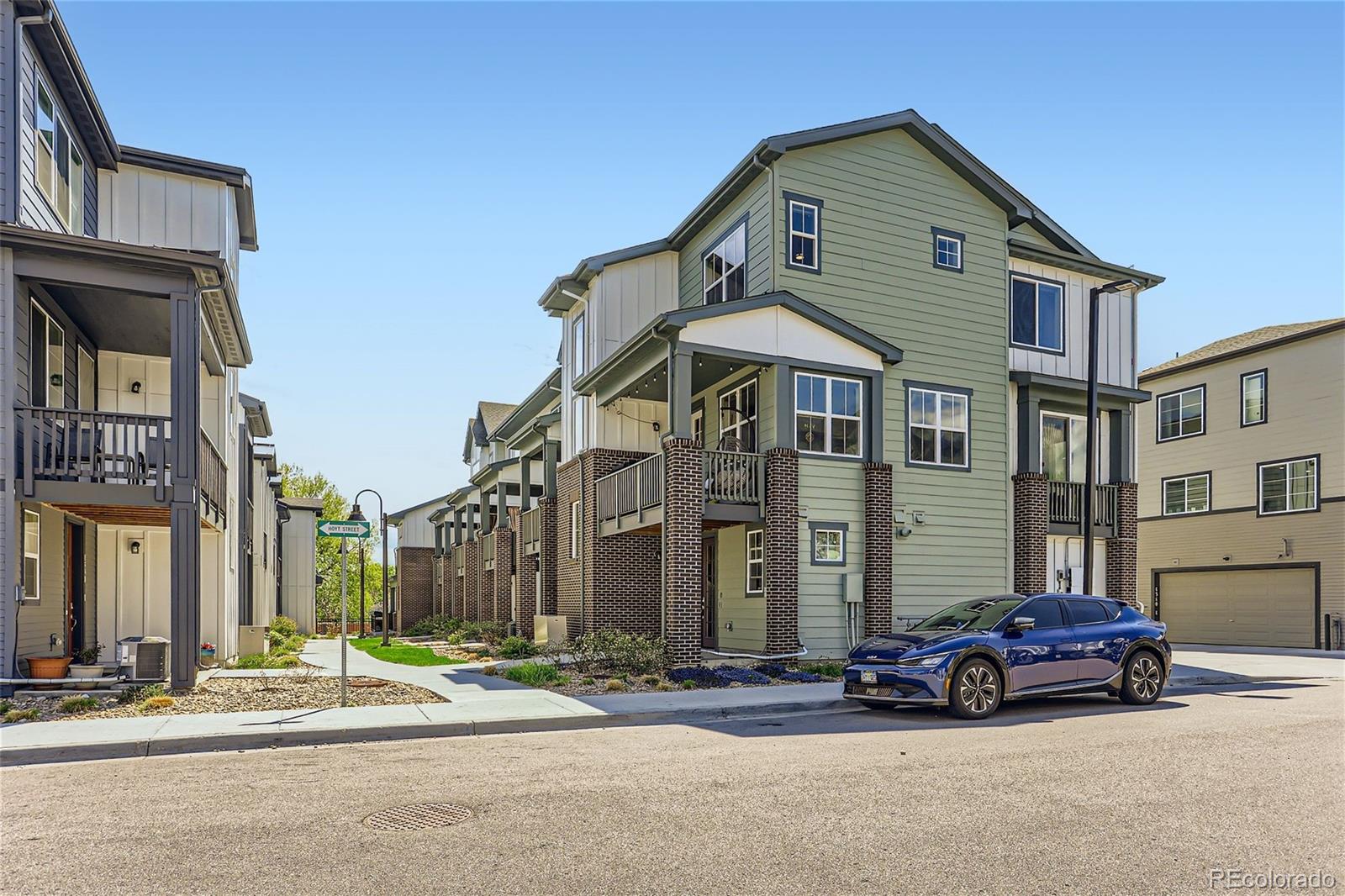 1320 Hoyt Street Unit: 1