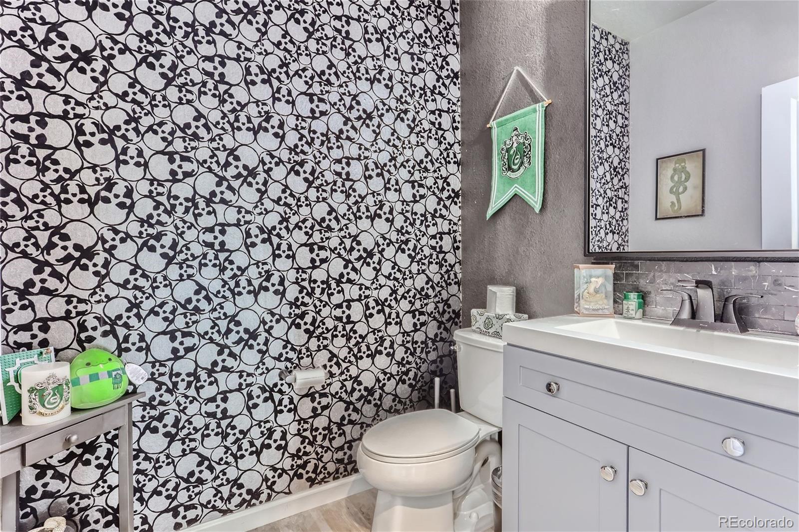 1320 Hoyt Street Unit: 1