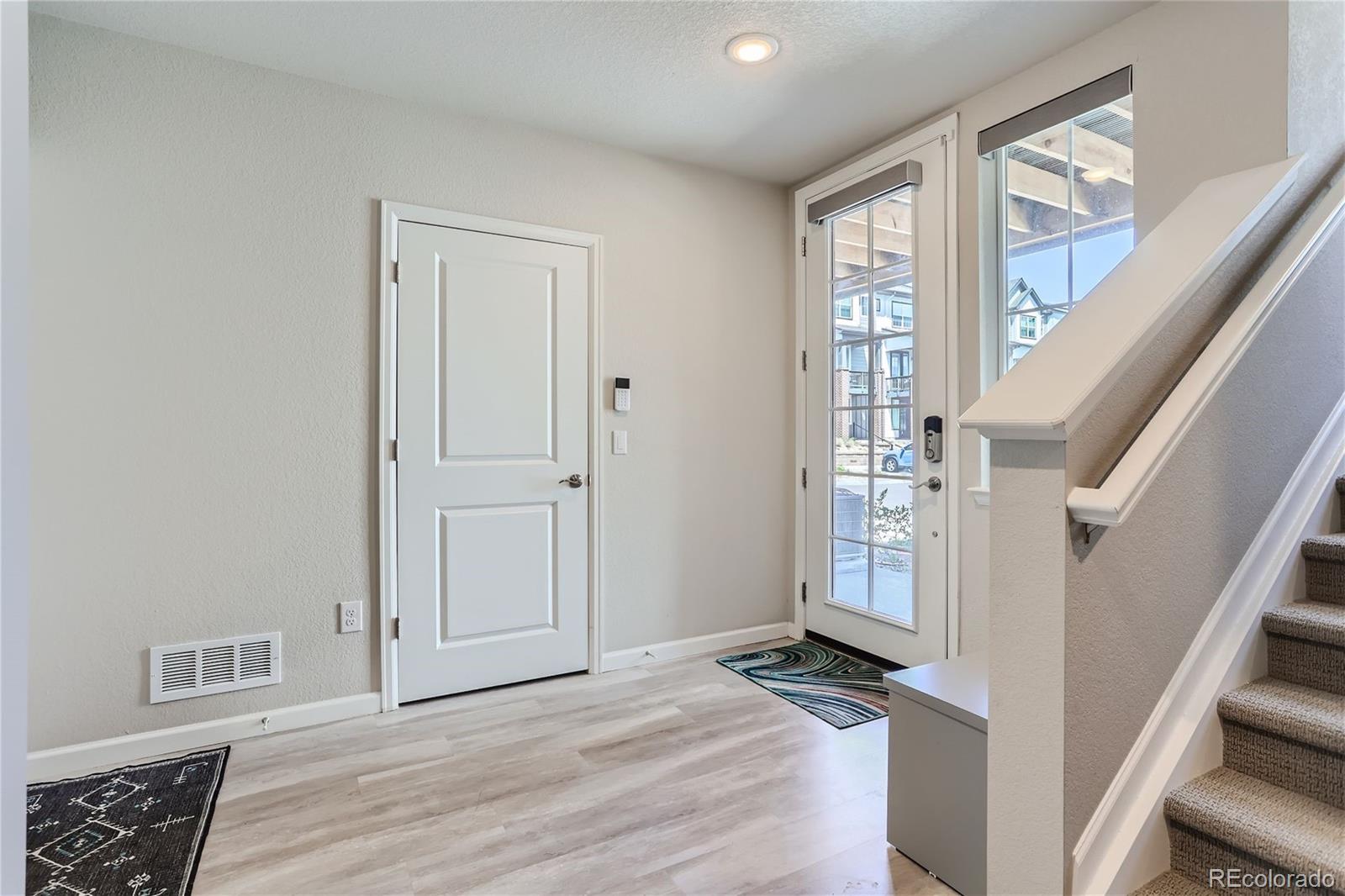 1320 Hoyt Street Unit: 1