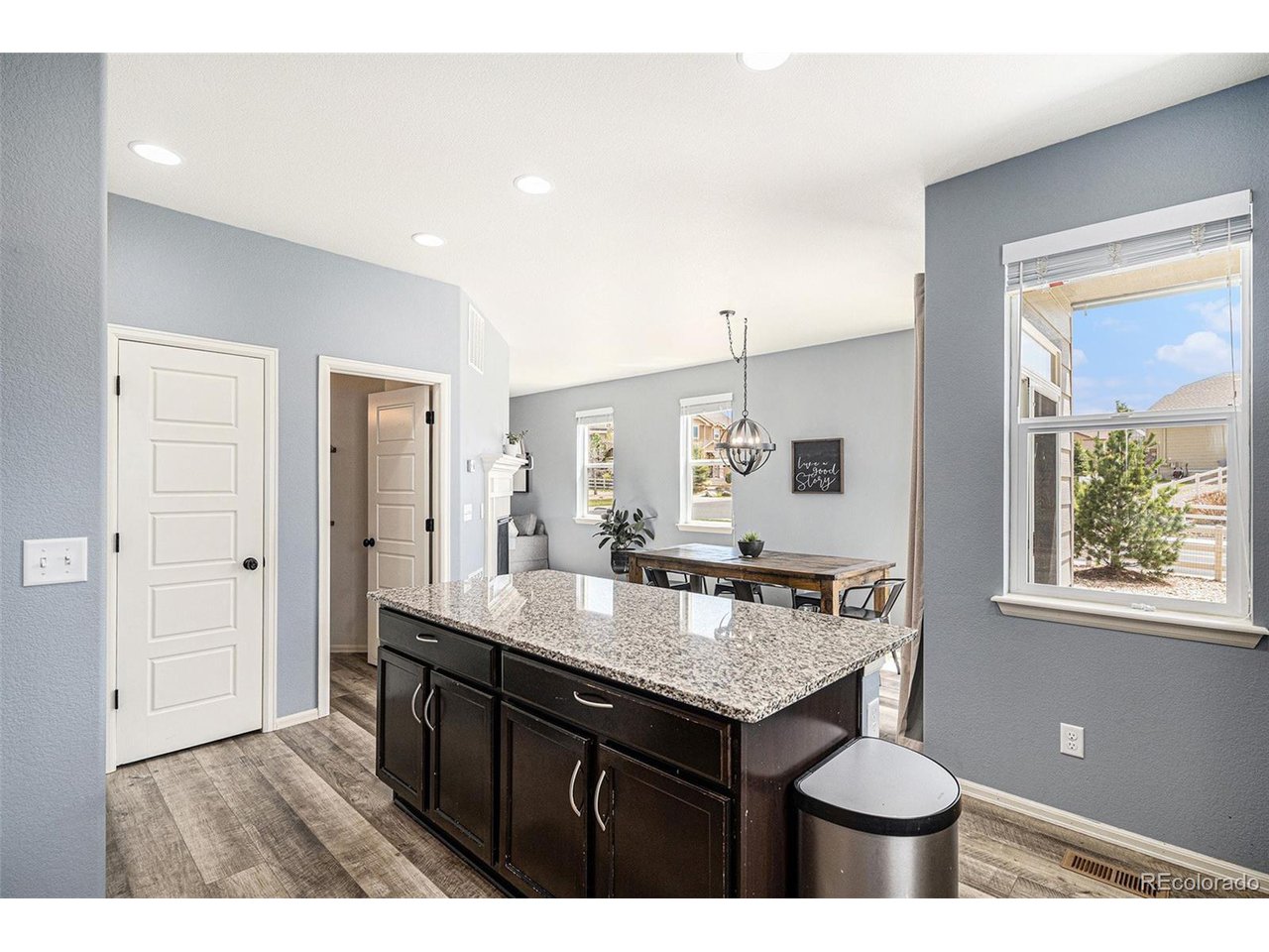 2516 Mountain Sky Dr