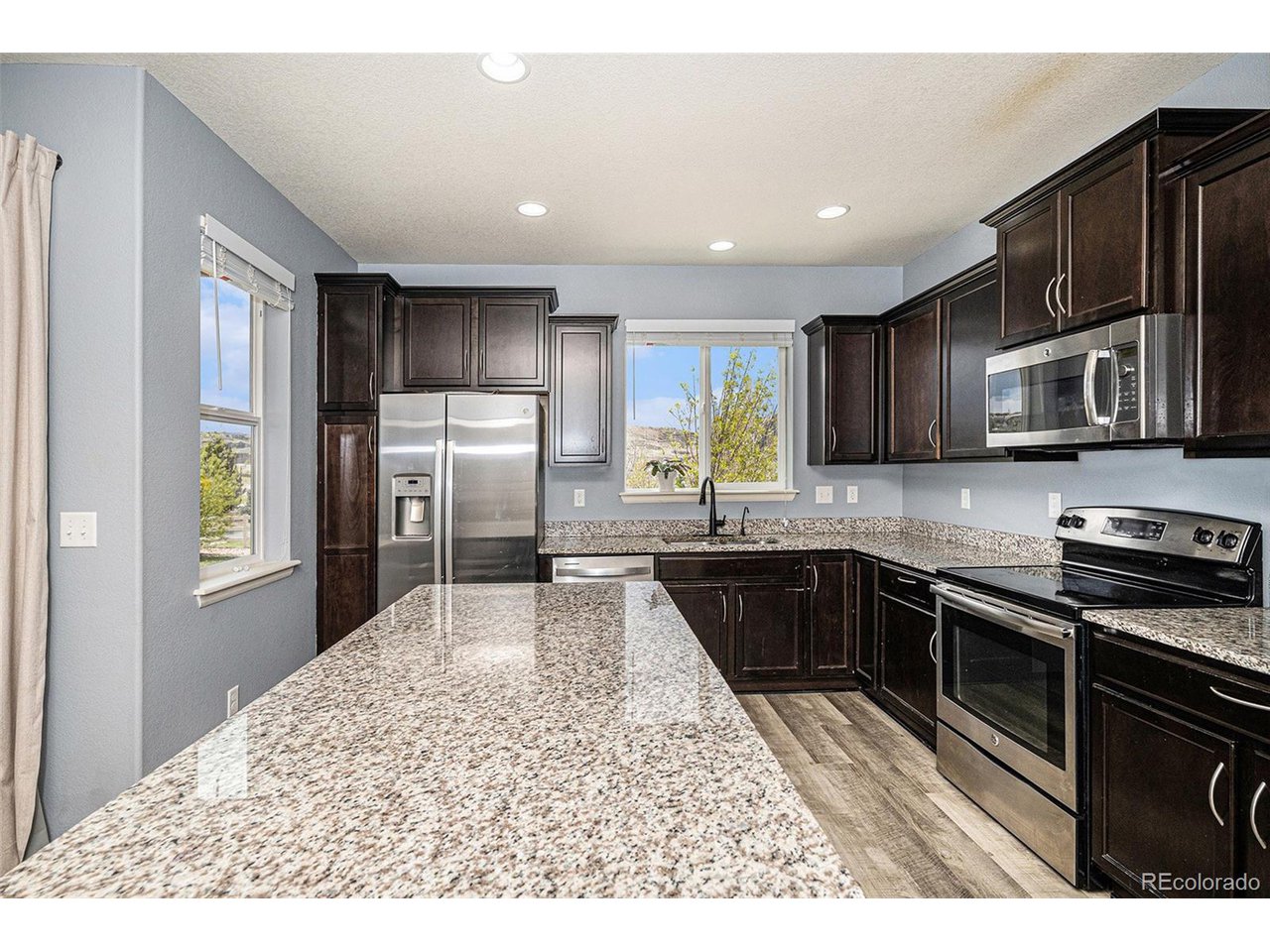 2516 Mountain Sky Dr