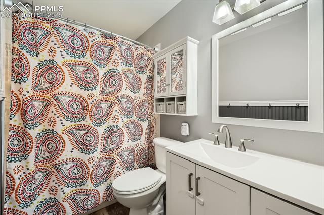 2227 Farragut Avenue