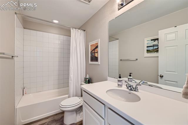 16430 Mountain Flax Drive