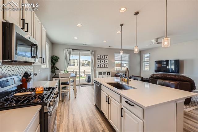 16430 Mountain Flax Drive