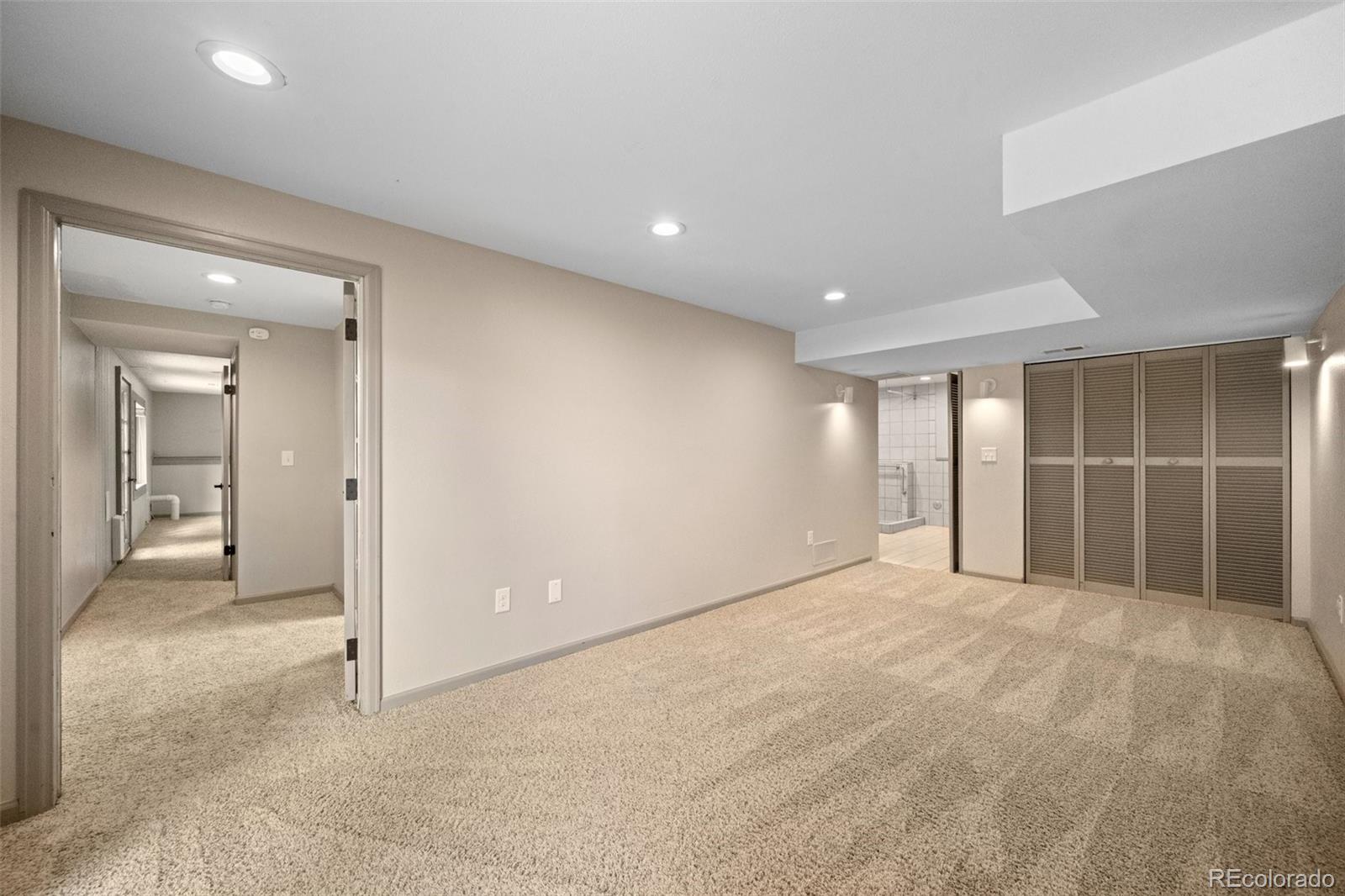 6901 Hillridge Place