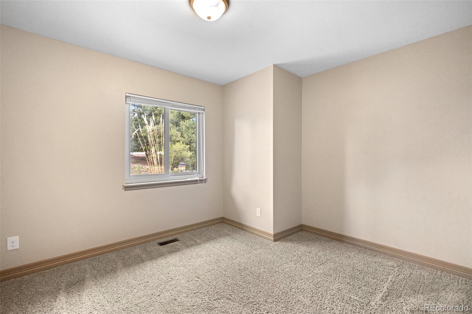 6901 Hillridge Place