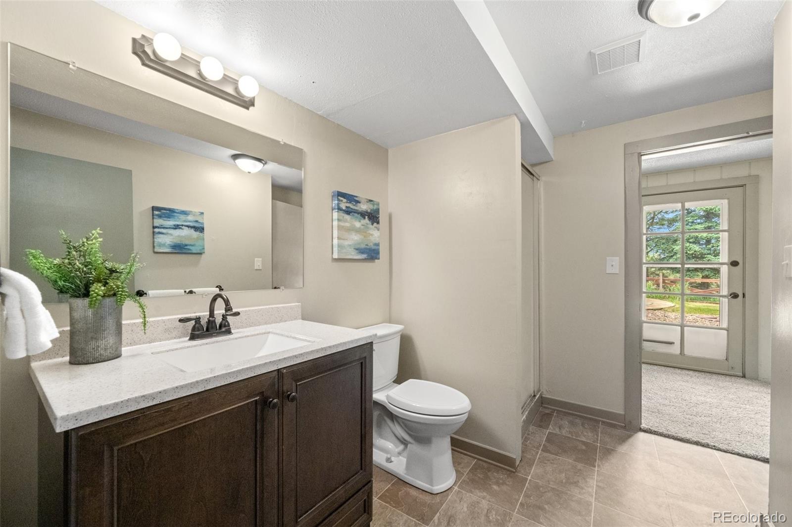 6901 Hillridge Place