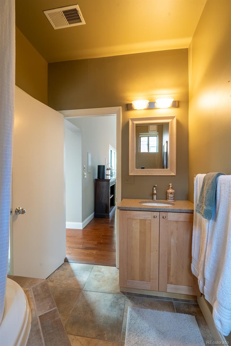 930 Acoma Street Unit: 301