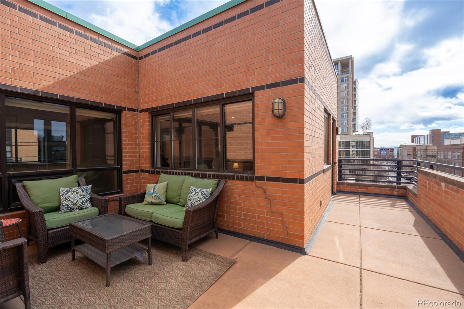 930 Acoma Street Unit: 301