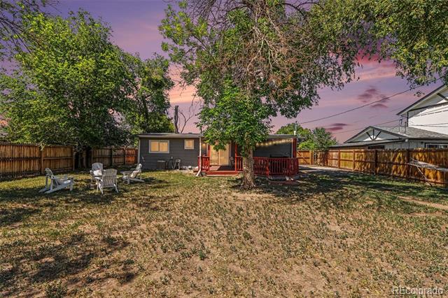 2240 W 56th Place