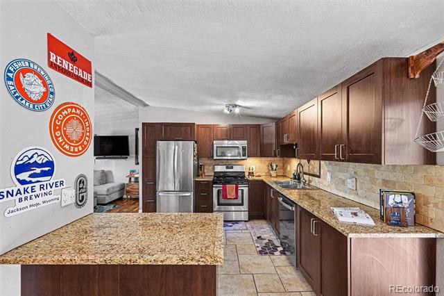2240 W 56th Place