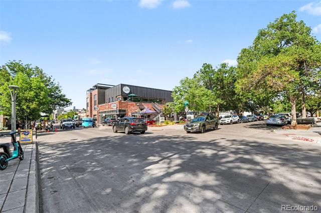 2240 W 56th Place