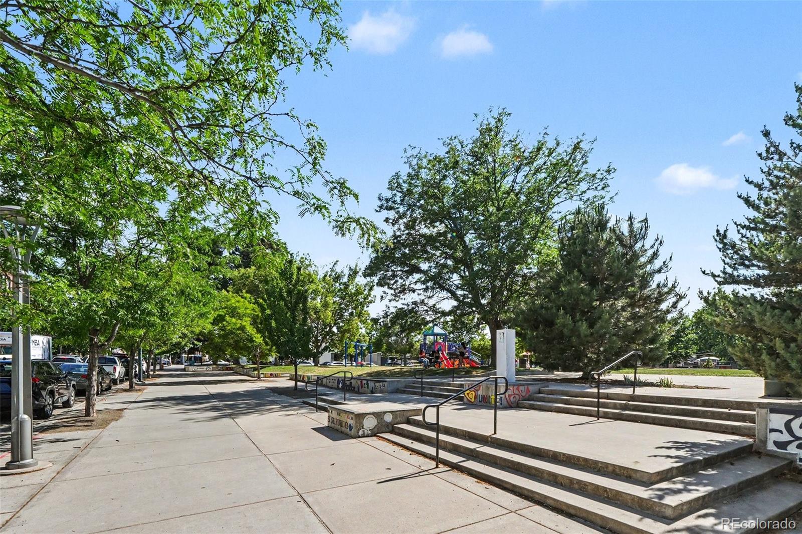 2240 W 56th Place