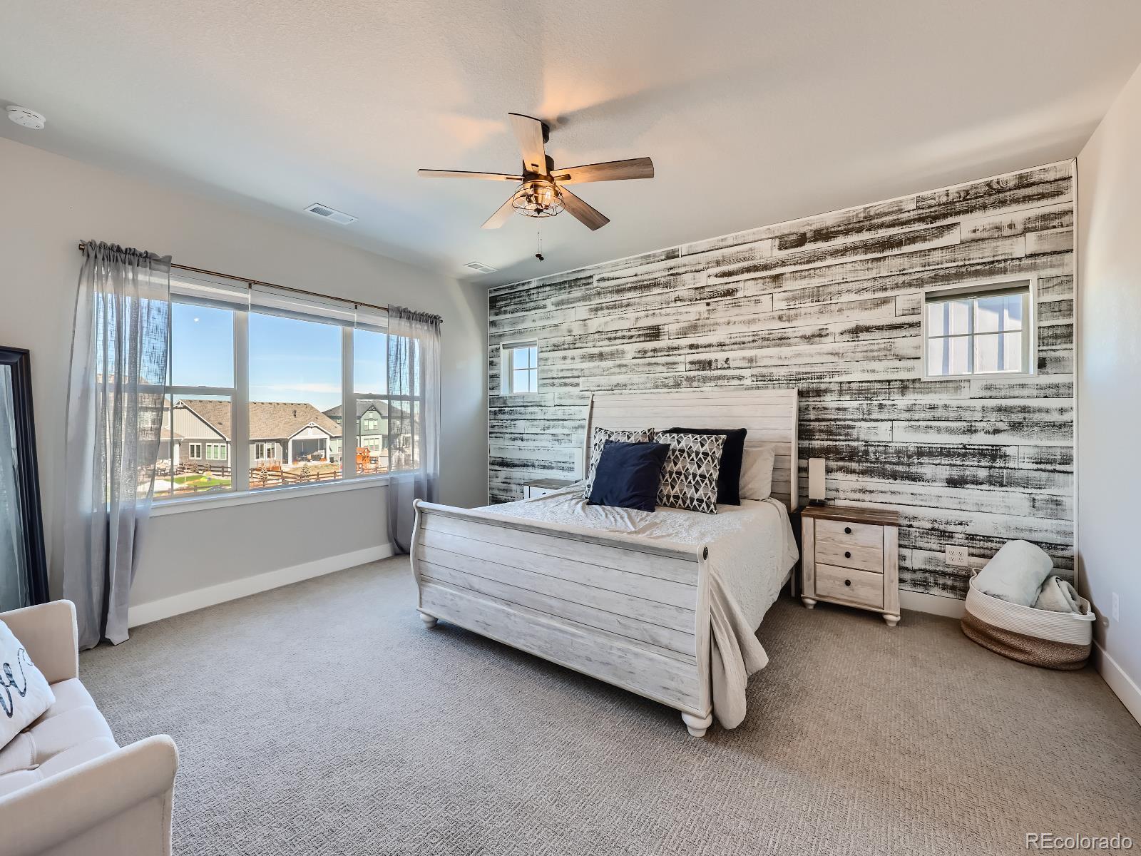 3345 Carabiner Street