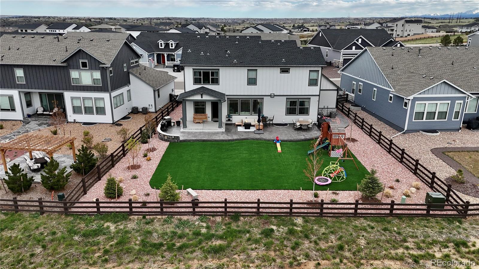 3345 Carabiner Street